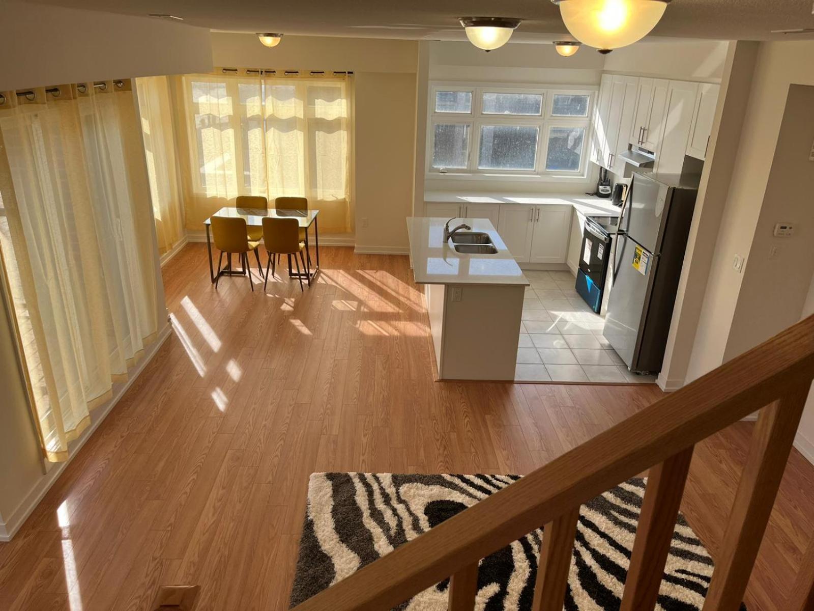 Luxury Brand New Townhouse In Milton Ontario 아파트 외부 사진