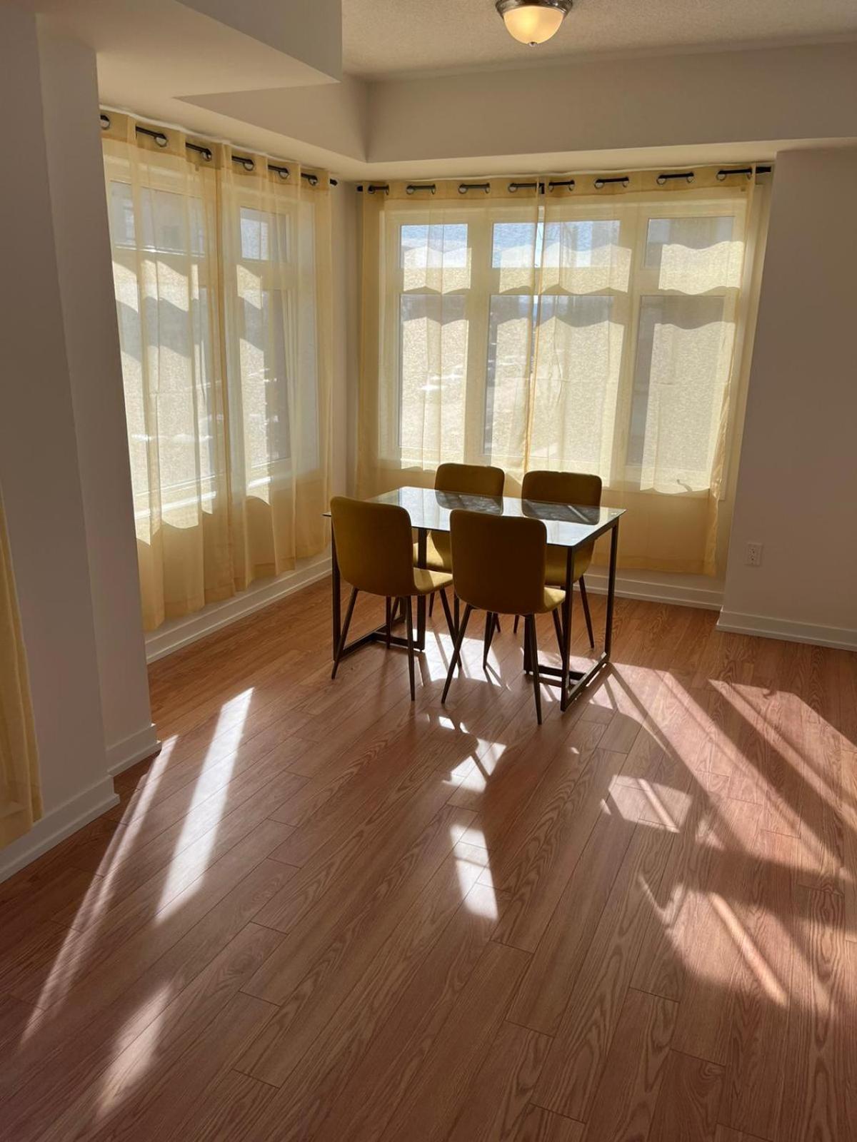 Luxury Brand New Townhouse In Milton Ontario 아파트 외부 사진