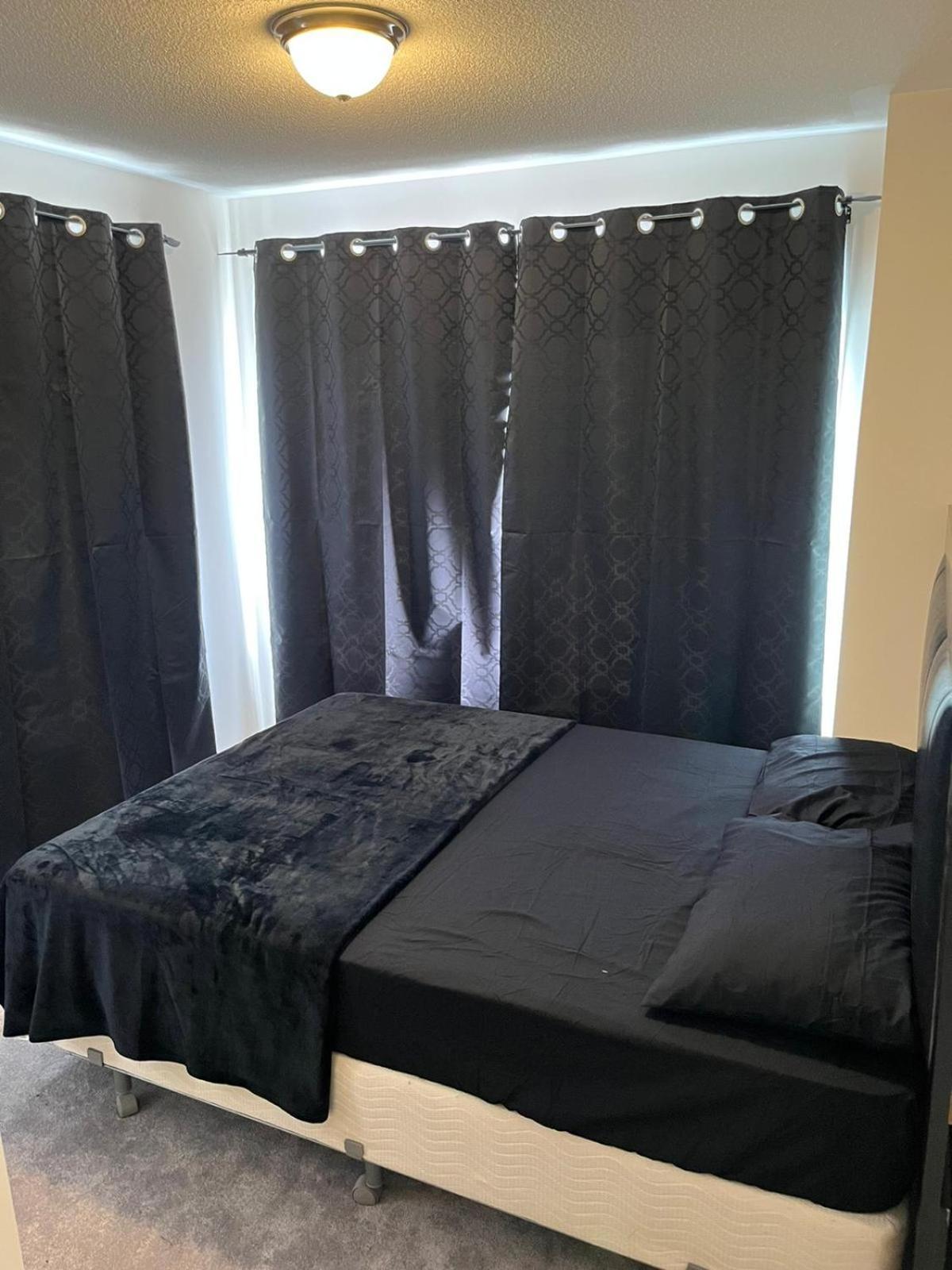Luxury Brand New Townhouse In Milton Ontario 아파트 외부 사진