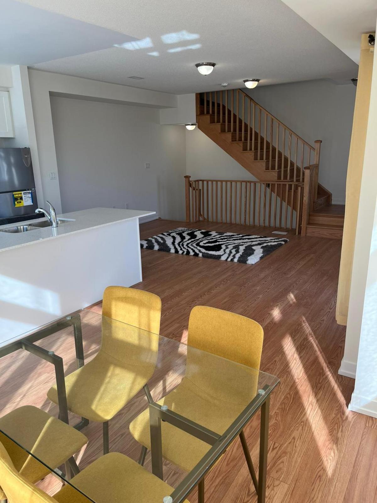 Luxury Brand New Townhouse In Milton Ontario 아파트 외부 사진